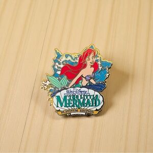 Disney The Little Mermaid Platinum Edition Ariel Enamel Pin 2006 Collector’s Pin